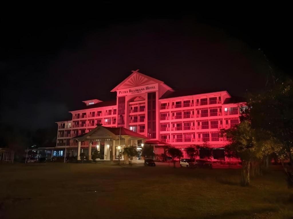Putra Brasmana Hotel Kuala Perlis Εξωτερικό φωτογραφία