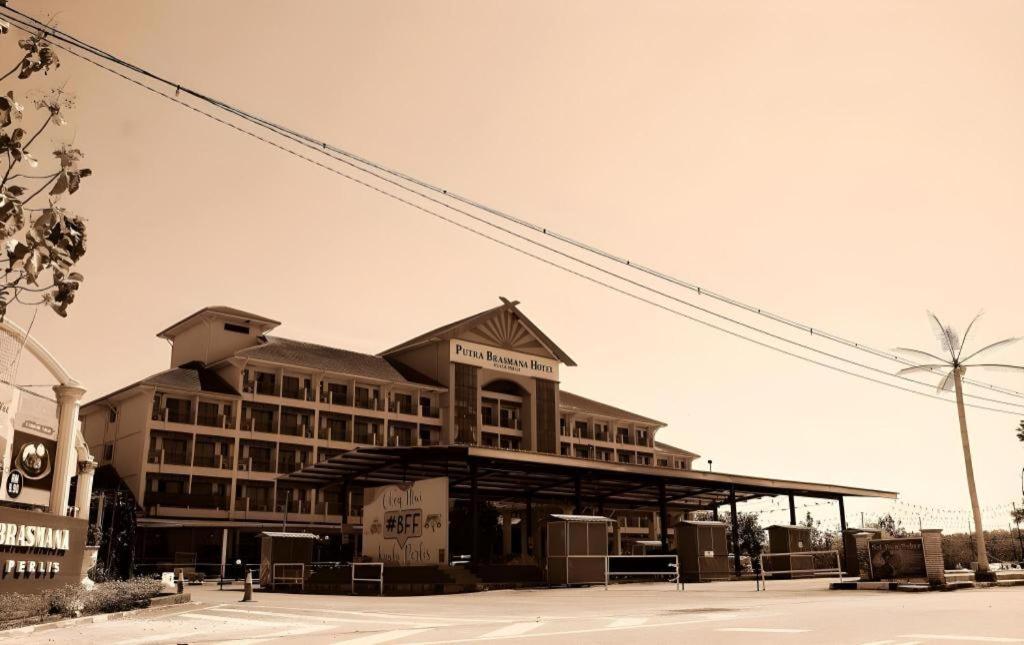Putra Brasmana Hotel Kuala Perlis Εξωτερικό φωτογραφία