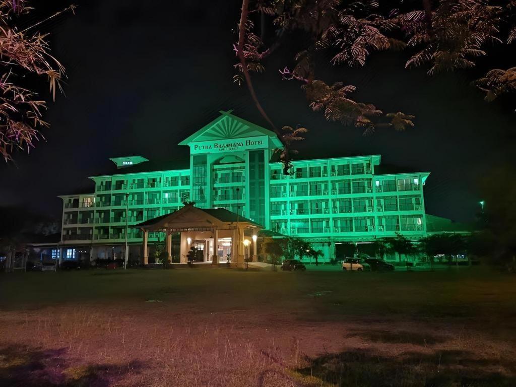 Putra Brasmana Hotel Kuala Perlis Εξωτερικό φωτογραφία